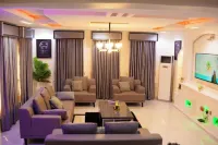 Readyhomes  Shortlets and Apartments