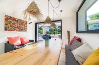 Small house with pool and jacuzzi on the edge of a forest