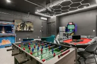 Pura Vida: Waterslide, Mini Golf, and Games!!