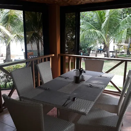 Anda White Beach Resort