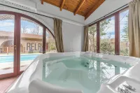 FLIPHAUS Wine Country Viamonte