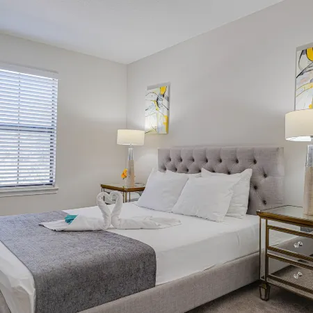 Balmoral Resort-117kb 3 Bedroom Townhouse by RedAwning
