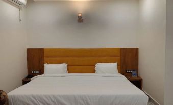 Tej Hotel & Restaurant