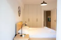 Renovated 2-Bedroom Apt Near the Athenian Coast Hotels near Flisvos Marina