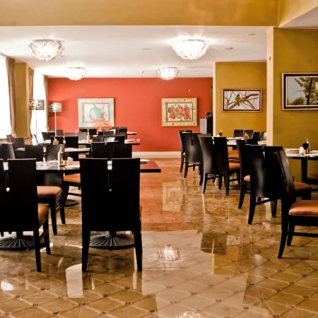 South Star International Hotel