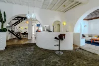 Bo Boutique Hotel & Hairshop Hotels in Estombar