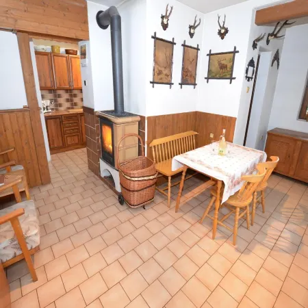 Chalet in Malá Skála Near Ski Slopes Отели в г. Яблонец-над-Нисоу