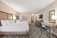 The Inn at Charles Town / Hollywood Casino Hotels in Kabletown