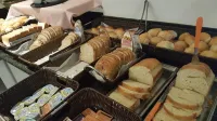 Hotel Internacional - breakfast