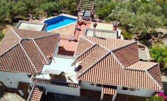 Villa El Dorado B&B and Wellness