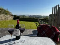 豪華小屋，湖景的熱水浴缸