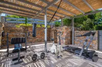 Luxury Villa with Stunning Views in Agios Nikolaos Hotels in Havania