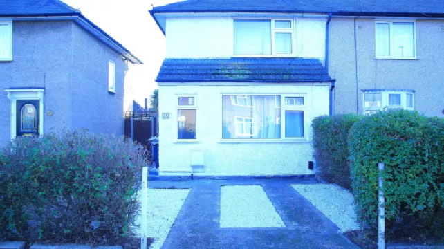 A Modern, Comfy Newly Remodeled 2Bd House Hotels in Dagenham