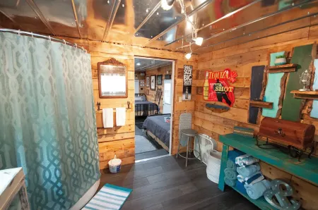 Ponderosa  - Creekside