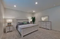 Roseville 5-Beds 3-Baths Family-Friendly Gem