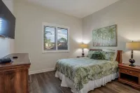 Lazy River, 4 Pools, 5th Ave Resort, Your Personal Oasis, Walk to 5th Ave shops
