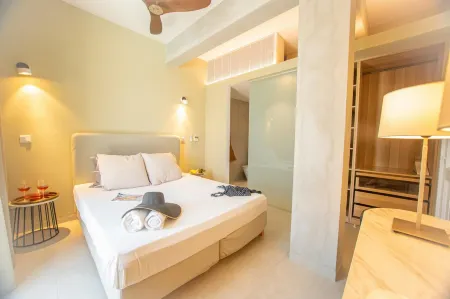 Protaras Art House Seviews Отели рядом с достопримечательностью «Fig Tree Bay Wake School - Wakeboarding, Wakesurfing, Вейксерф Кипр»