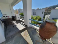 Karaoulanis Apartments Hotels in Andros