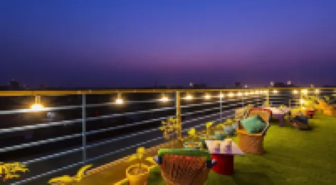 Madpackers Amritsar Bunks, Rooms, & Community