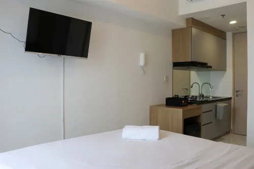 Best Choice and Cozy Studio Apartment at Tokyo Riverside Pik 2 - parking