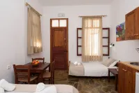 Uranos Studios Hotels in Amorgos