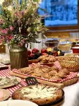 Sova Hotel&Restaurant - พร้อมอาหารเช้า