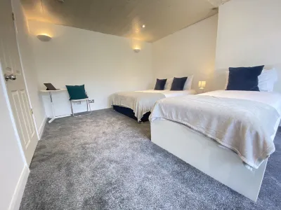 Airport Comfy Stay Hotels in Harmondsworth
