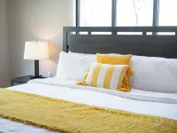 Hot Tub+Beautiful View+Sleeps 12+Outdoor Oasis