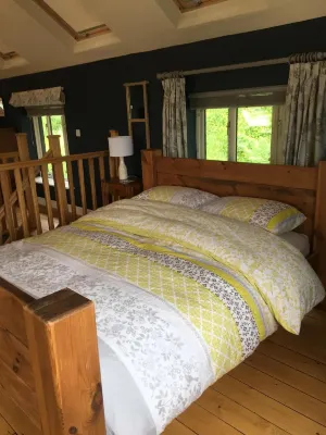 Tranquil retreat for  two in the Heart Of Rural Mid Wales.