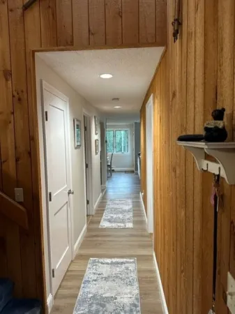 Modern Rustic townhouse close to everything NH! Work and play year round. Отели в г. Торнтон