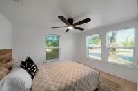 Walk To A-Train, Mins To TWU & UNT  2BR In Denton