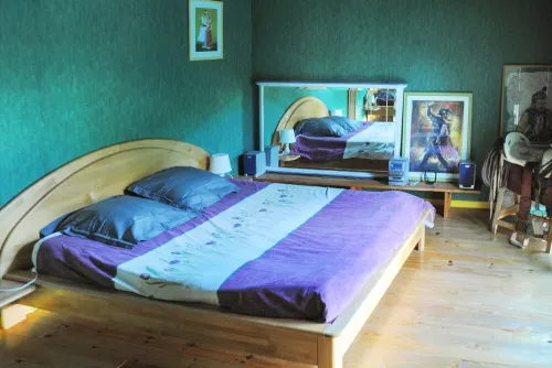 Farmhouse with pool, near Nimes, for 10 people, ideal family gathering.