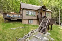 Waterfront family cabin, near falls, golf, ski resorts, hiking, fishing & more!