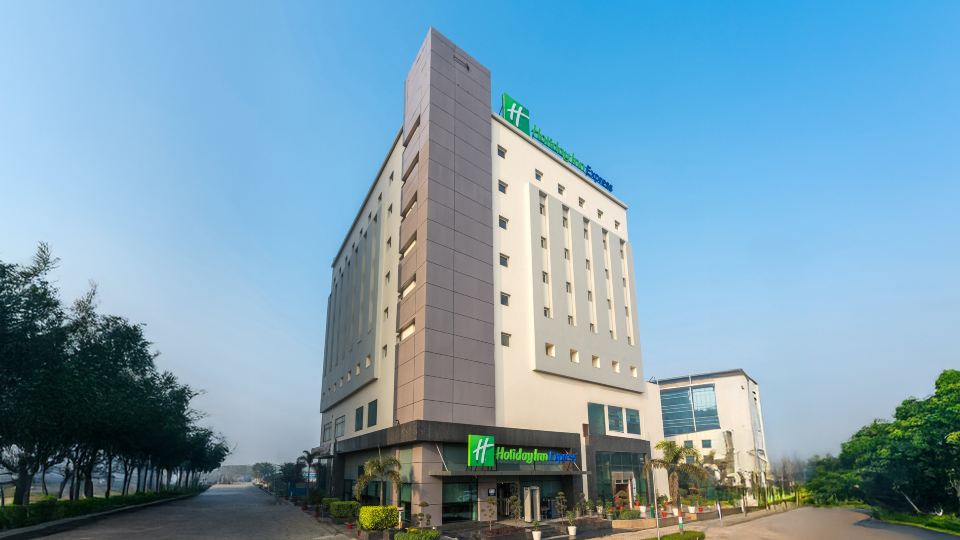 Holiday Inn Express GREATER NOIDA KNOWLEDGE PARK by IHG