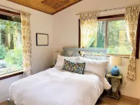 Redwoods and Waves Retreat, Hot Tub & Sauna, Pet Friendly