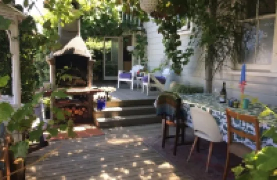 Character Napier South Villa