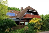 FewoJasmin between city & sea for families(dogs welcome) free bicycles Hotels near Wasserturm