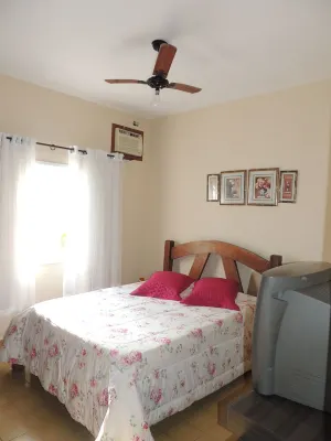 House 1 Suite and 2 Bedrooms - Jd. Suarão - Itanhaém