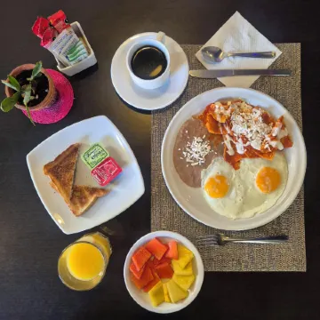 Pórtico Hotel & Galería