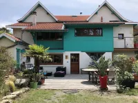 Le Bananier: Apartment in a charming "typical Canaulaise" villa Hotel a Lacanau