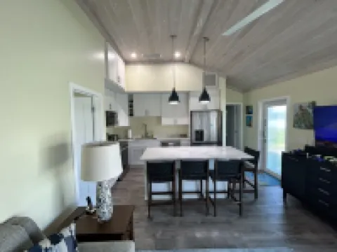 Ocean View!  Sports Fans Don’t Miss Any Games Pro or Ncaa with Our Superbox!