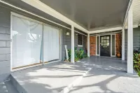 4-bedroom vacation home just 3 minutes to Florida Mall Hotels in Sky Lake