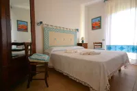 Stately home 50 meters from the sea. Perfect for families