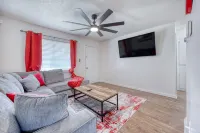 The Southern Charm. 10 minutes away from Fort Moore/Benning. Budget friendly!