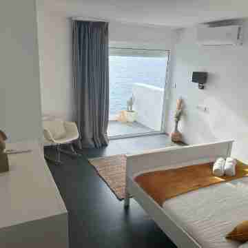 At the Ocean's Edge Rooms