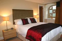 The Ross, apartment in former monasterty on the shores of world famous Loch Ness