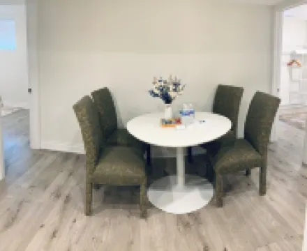 Luxe 3-bedroom unit in North London, close to Masonville and Western University