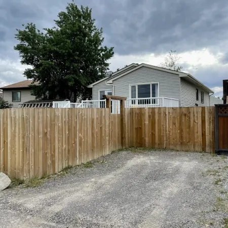 Mountain Style 4-bedroom Home near Jasper NP gate