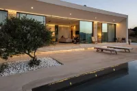 Villa with fantastic view, heated pool