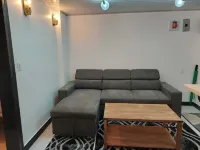 Modern One Bedroom Apt Central Location
